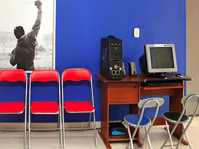 Отель Econotel Colours Кали